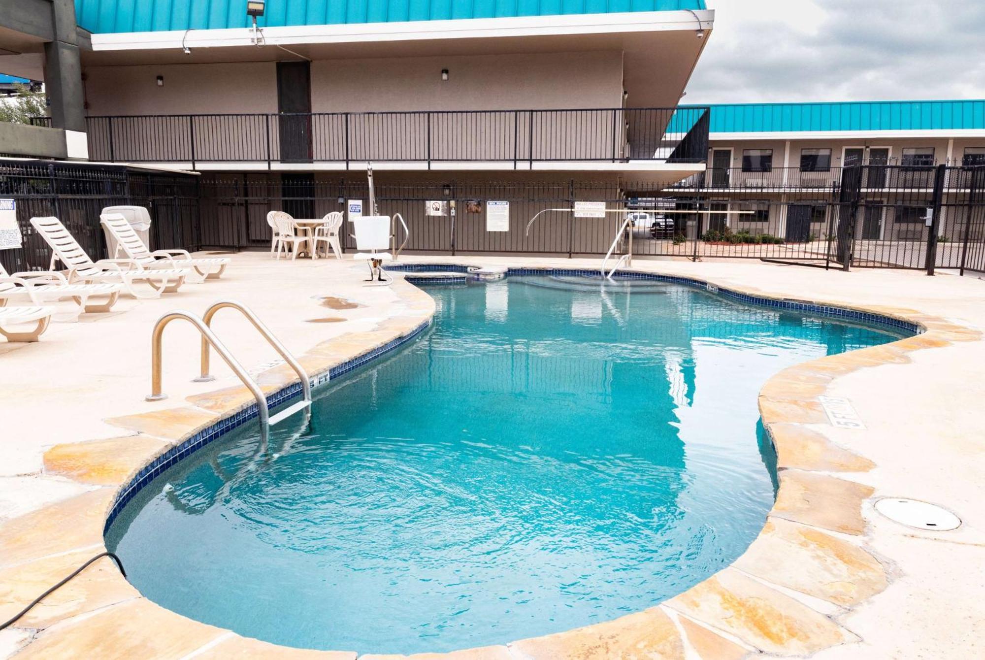 Days Inn By Wyndham N.W. Medical Center San Antonio Exteriér fotografie